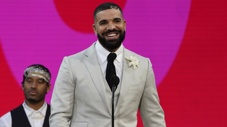 Drake podczas rozdania nagród Billboard 2021