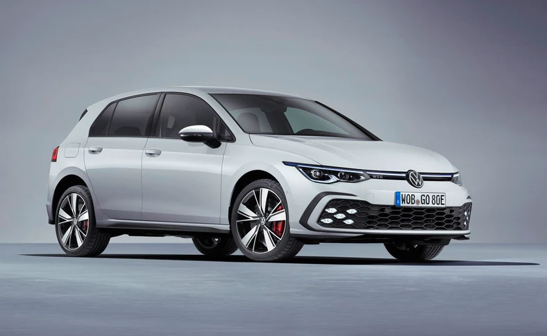 Golf GTE: z hybrydowym układem o mocy 245 KM jest teraz tak samo mocny jak Golf GTI. System łączy moc silnika spalinowego z dynamiką napędu elektrycznego