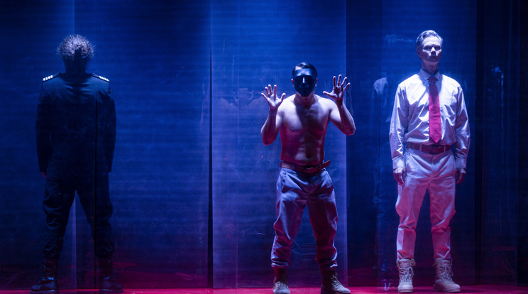 Shakespeare Othello című drámáját októberben még be tudták mutatni a színházban / MTI - Szigetváry Zsolt