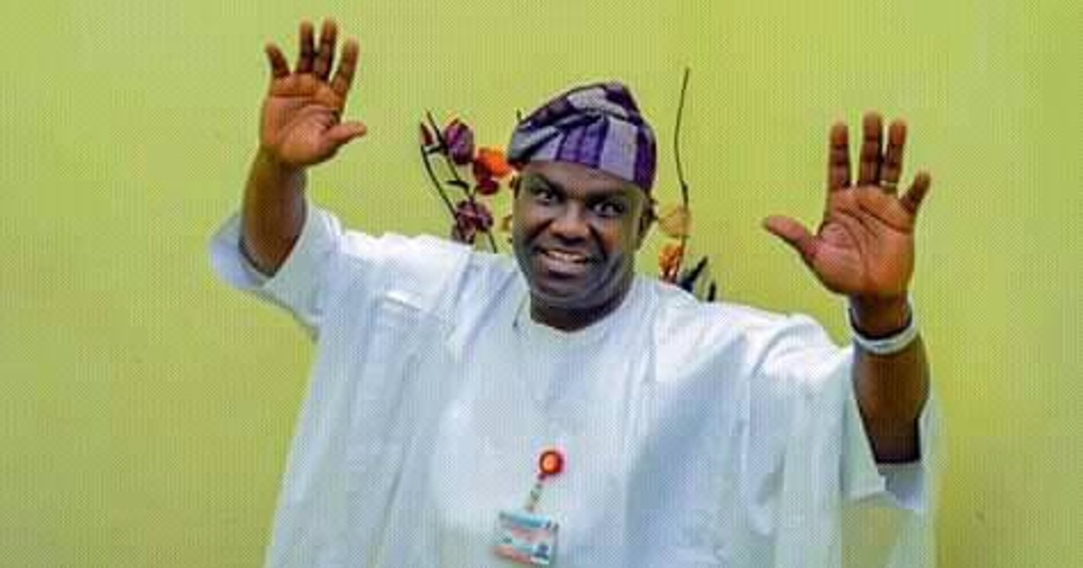 After losing PDP primary, Ondo Senator retrieves gifted cars from party leaders - Vimarsana News