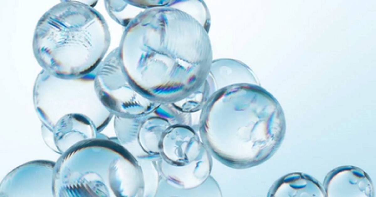 MINÉRAL 89 NAWILŻAJĄCO-REGENERUJĄCY KREM NA NOC Z MELATONINĄ