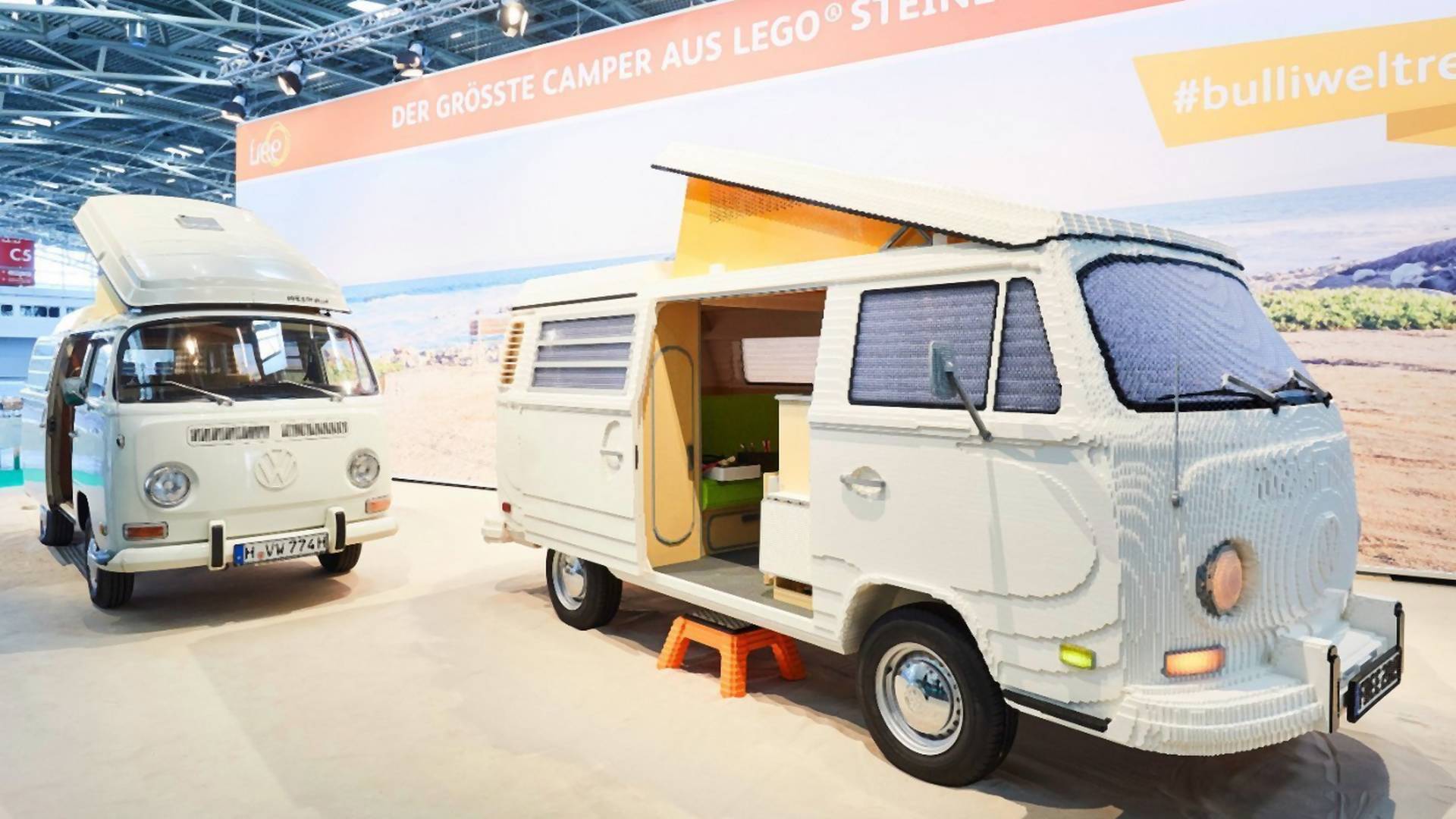 LEGO-ból építették meg a legendás VW kempingbusz tökéletes mását – KÉPEK