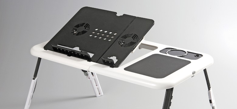 Chłodzący stolik pod laptopa. Zobacz ZDJĘCIA