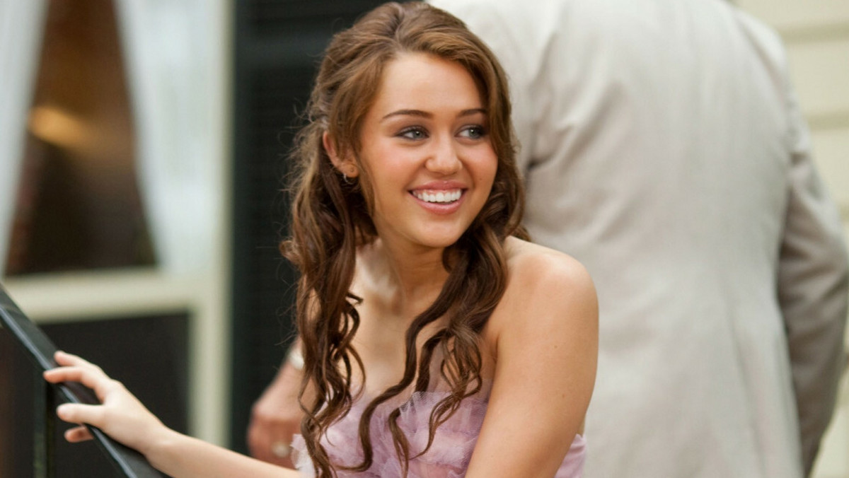 Miley Cyrus ma 28. urodziny. Jak się zmieniała?