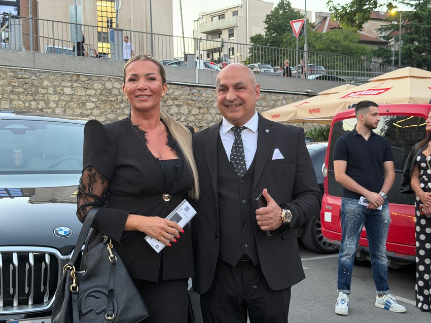 Olja Karleuša sa mužem