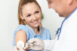 nowe bezpłatne szczepienia w aptekach - co trzeba wiedzieć od 1 lutego