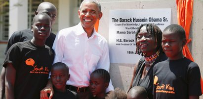 Obama po wielu latach odwiedził grób ojca. Widział go tylko raz w życiu