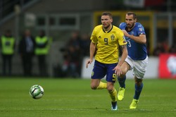 Napastnik reprezentacji Szwecji szuka kibica, który zaopiekuje się jego mieszkaniem w czasie mundialu