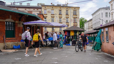 Patowynajem w Krakowie. Za minimieszkanie w piwnicy wołają nawet 1,2 tys. zł