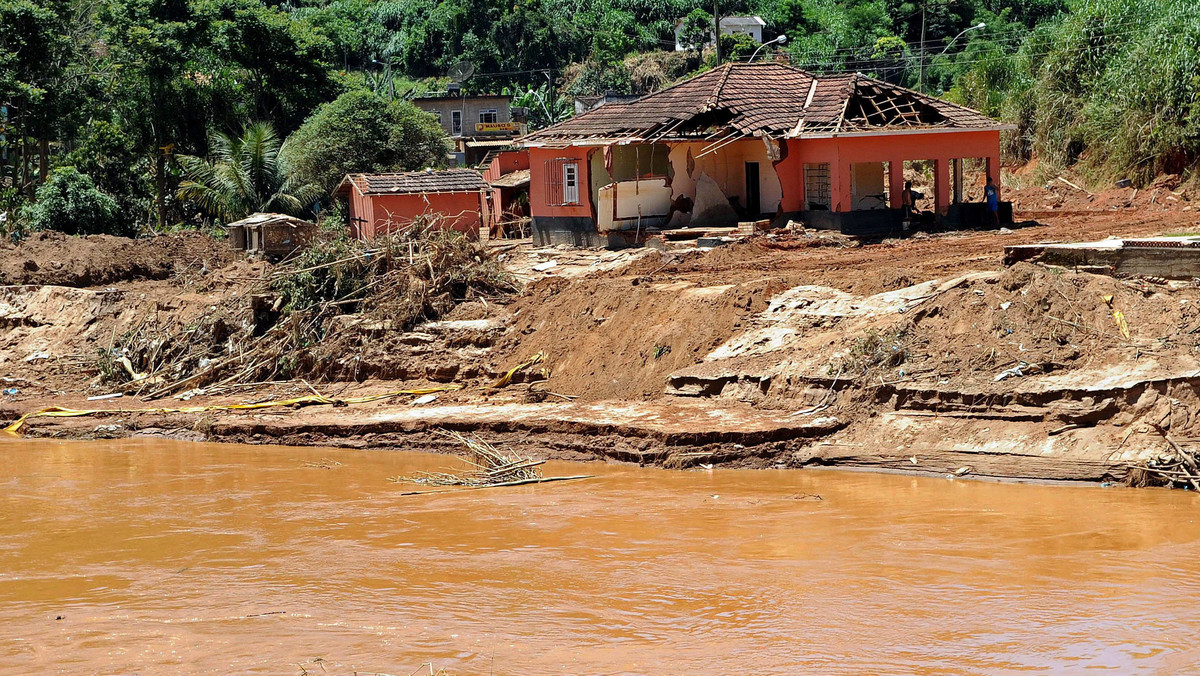 Do 785 wzrosła liczba ofiar śmiertelnych katastrofalnych w skutkach ulewnych deszczy w okolicach Rio de Janeiro. Poinformowała o tym w piątek wieczorem brazylijska Obrona Cywilna.