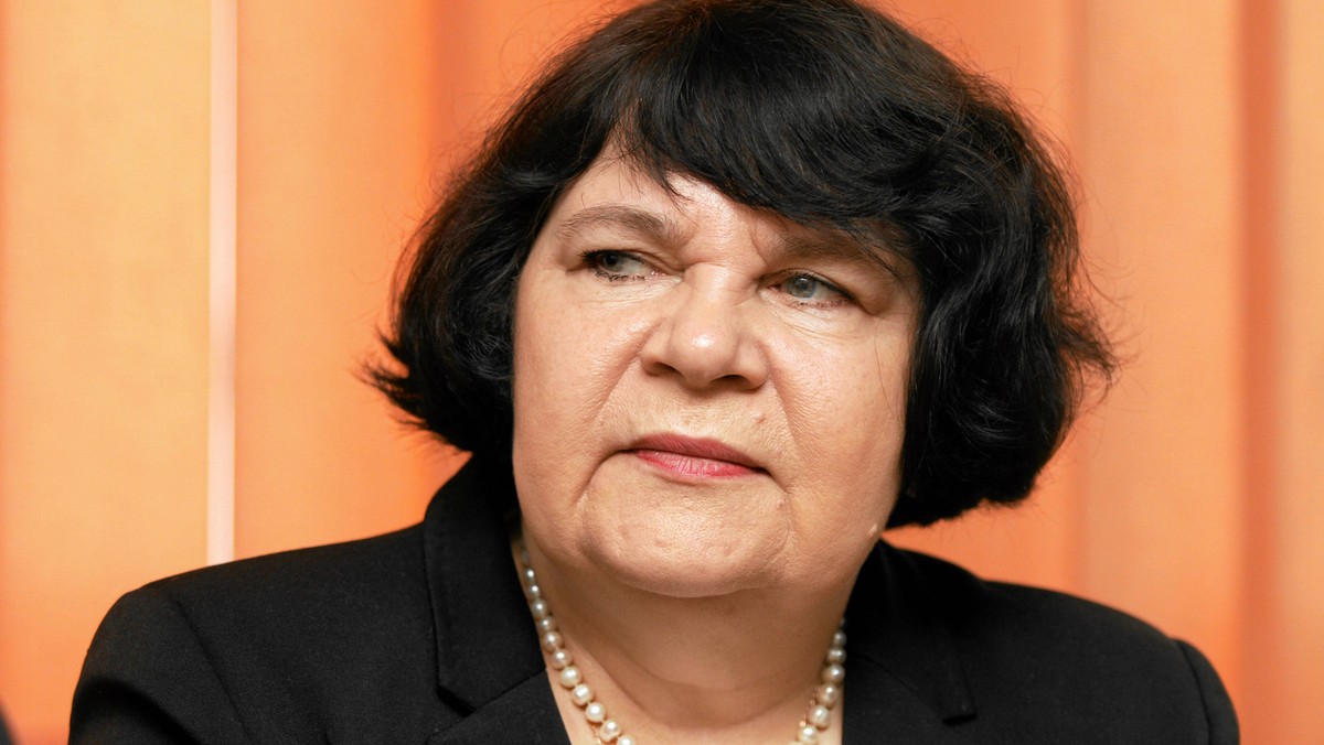 Anna Sobecka (PiS) wystosowała pismo do Ryszarda Grobelnego, prezydenta Poznania, w sprawie obrazu, który jej zdaniem znieważa Jana Pawła II, o. Tadeusza Rydzyka oraz obraża uczucia religijne milionów polskich katolików. Opublikowało go Radio Maryja na swoim portalu.