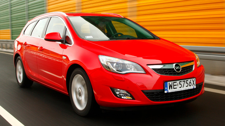 Opel Astra IV  Sports Tourer (2010-18)/2013 r. za 24 900 zł