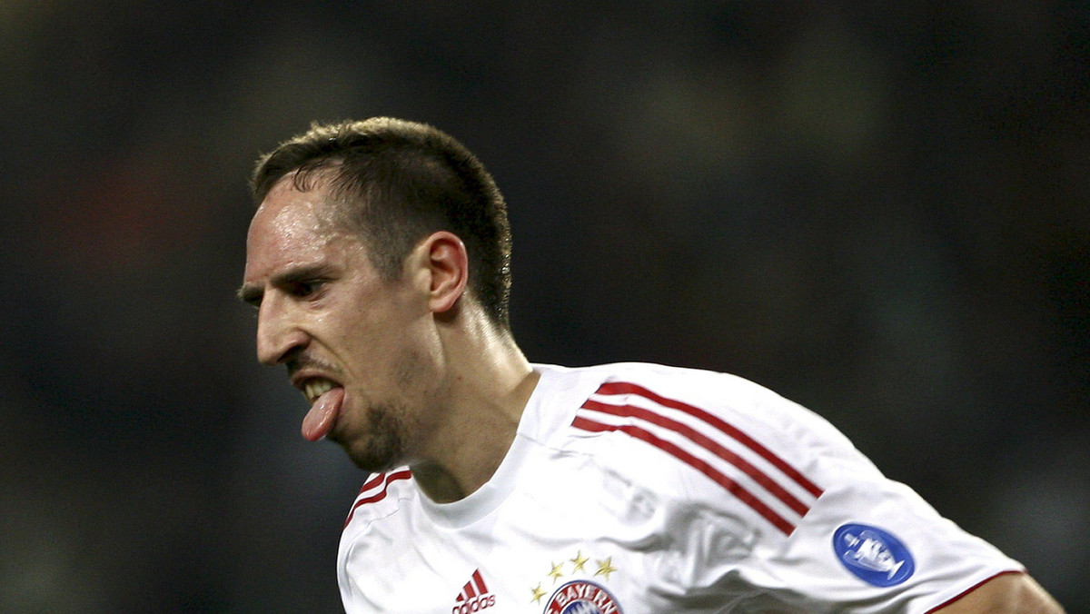 Angielska prasa donosi, że Manchester United dołączy do wyścigu o transfer Franka Ribery'ego.