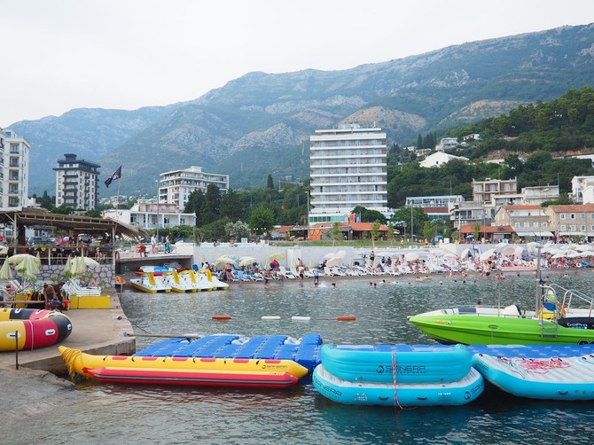 Stariji turisti (70) doživeli pakao u Sutomoru: "Zato niko ne ide u Crnu Goru" (ilustracija)