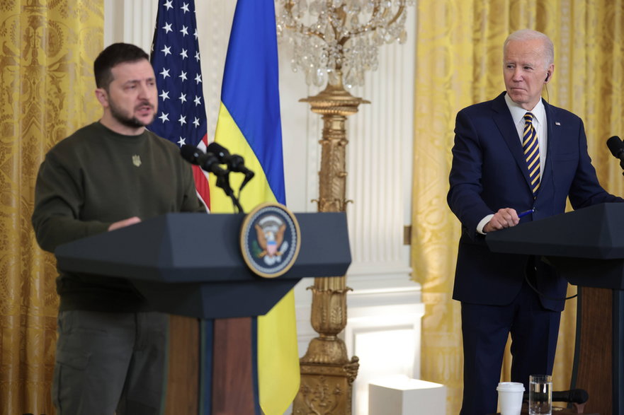 From left: Volodymyr Zelensky and Joe Biden during a meeting at the White House.
