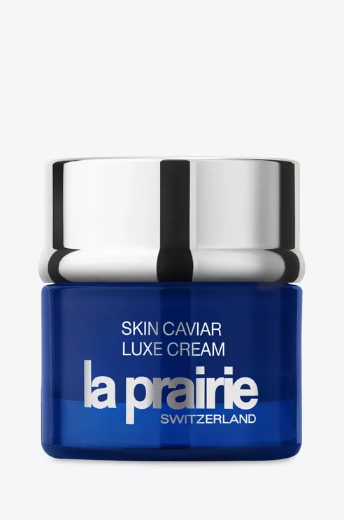Seit 1987 auf dem Markt ist die «Skin Caviar Collection» der Schweizer Luxusmarke La Prairie, wobei das Sortiment an Kaviar-Gesichtspflege stets auf den neusten Stand der Forschung und Technologie gebracht wird. Die «Luxe Cream» aus der Serie gibt es für 569.90 Franken bei Globus.