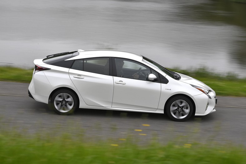 Używana Toyota Prius - ten samochód zaskakuje bezawaryjnością