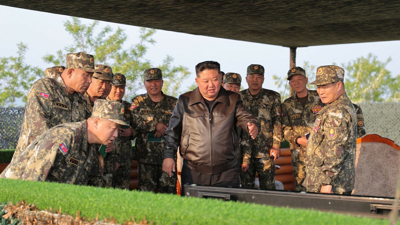 Na Kremlu strzelają korki od szampana. Kim Dzong Un może jeszcze bardziej napędzić machinę wojenną Putina