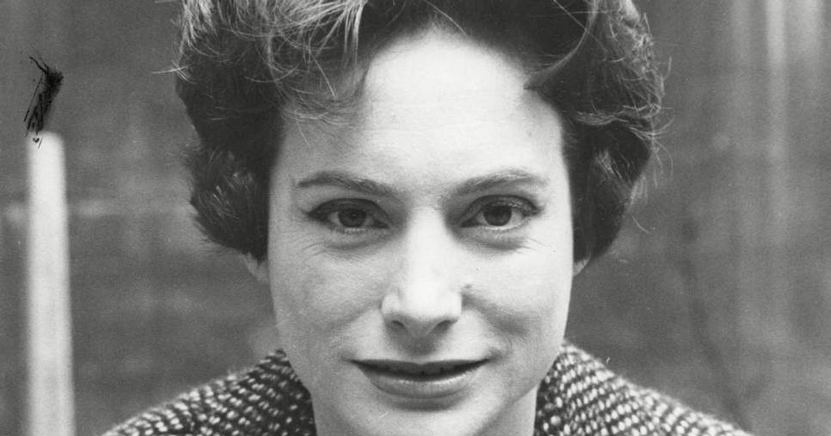 Nancy Wigginton, first woman to read national news on BBC, dies at 93