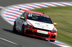 Świetny wynik Polaka! Na podium w pucharze Volkswagena