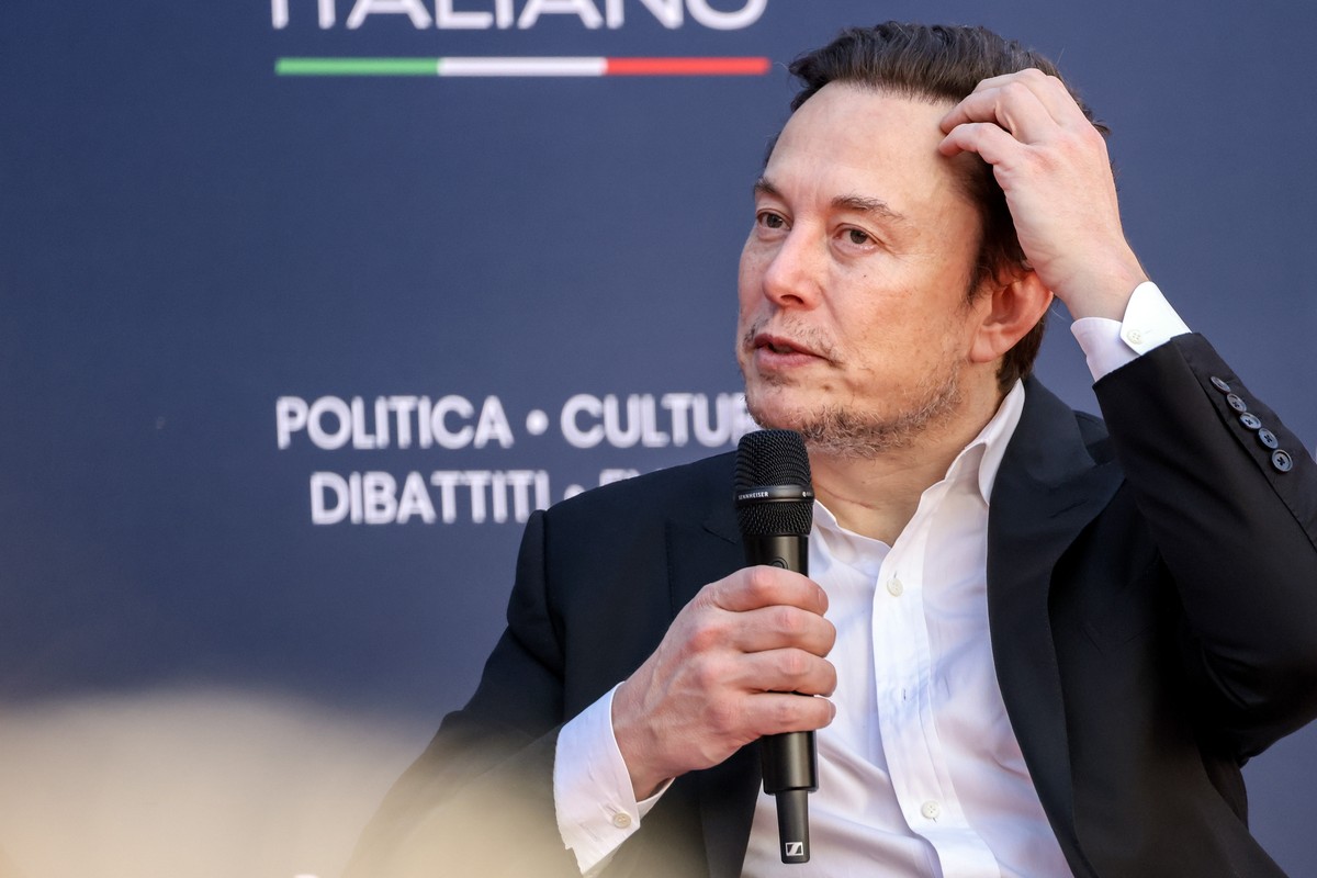 Elon Musk zamieszka w Warszawie? Zarezerwował apartament na Złotej