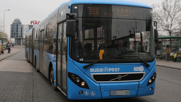 Leszállítottak egy terhes anyát az 55-ös buszról - rendőrt ...