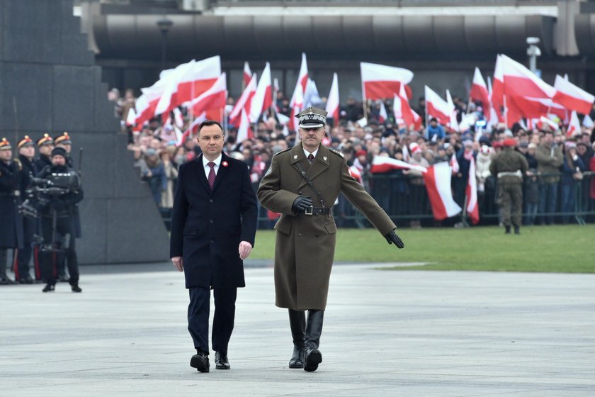 Duże nagrody w kancelarii prezydenta Andrzeja Dudy