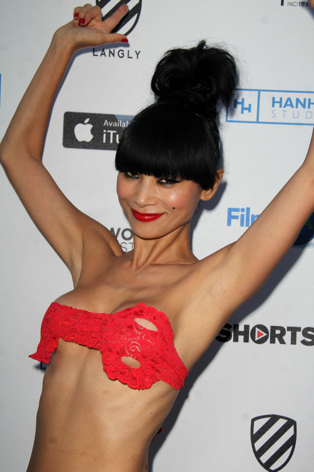 Bai Ling znów szokuje strojem na czerwonym dywanie