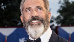 Ciki! A vörös szőnyegen izzadt le Mel Gibson - Fotó!