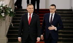 Polacy wystawili oceny najważniejszym politykom. Jeden zyskuje, a drugi traci