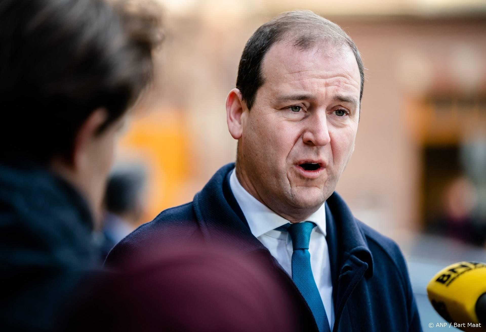 FNV-crisis: Asscher en Heerts presenteren reddingsplan