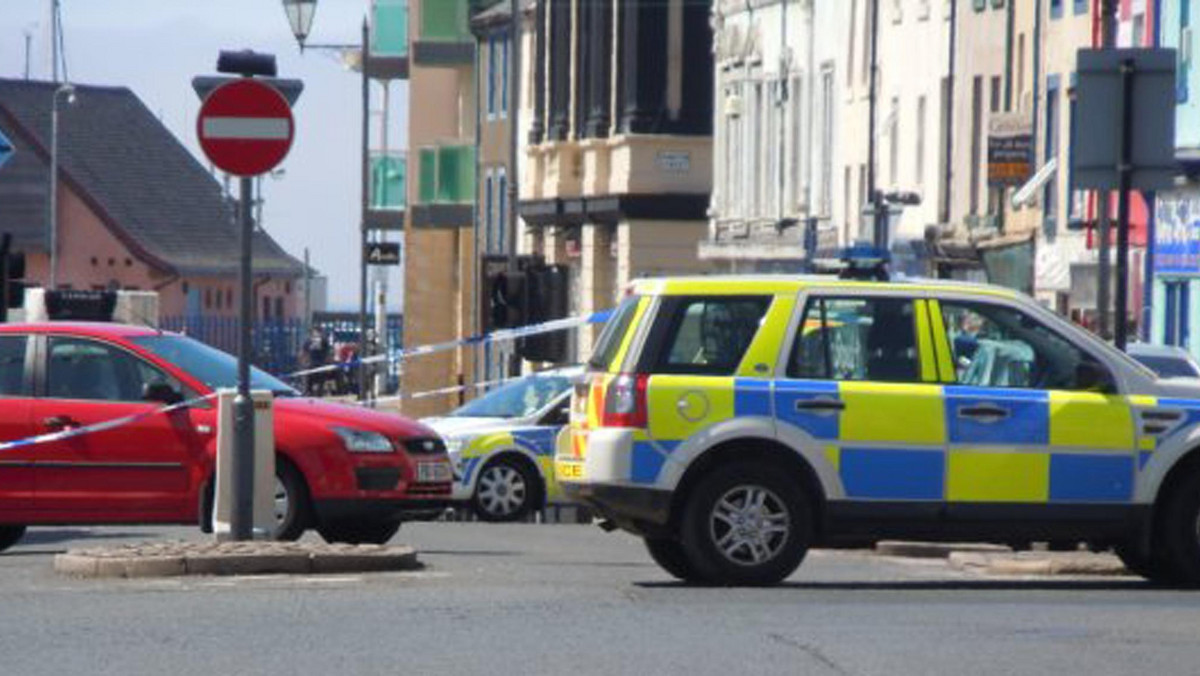 Na ulicach irlandzkiego miasta Portlaoise doszło do bójki między grupą 20 mieszkańców a trzema Polakami. - donosi londynek.net