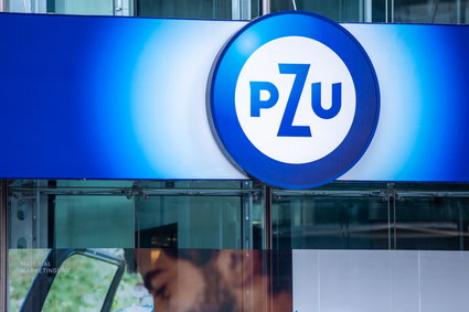 Grupa PZU uniknęła strat. Presja rynku na obniżki cen ubezpieczeń samochodowych