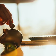 A pénztárcánkat is csúnyán hazavághatja egy betegség, nem csak az egészségünket