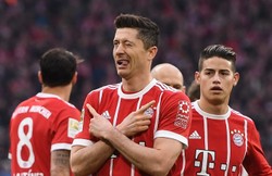 Lewandowski z hat-trickiem, ale jeden gol Polaka nie powinien być uznany. Bayern - Borussia 6:0!