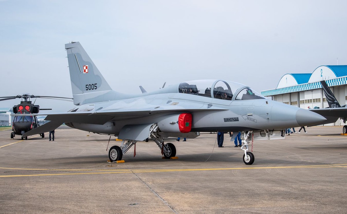 Samolot bojowy FA-50