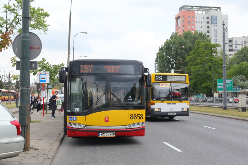 Mieszkańcy apelują do urzędników: Zróbcie nam autobus do metra.