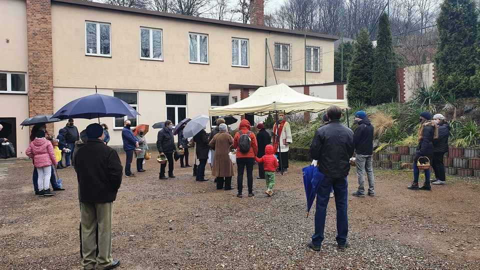 Święcenie pokarmów w krakowskiej parafii redemptorystów na Podgórzu