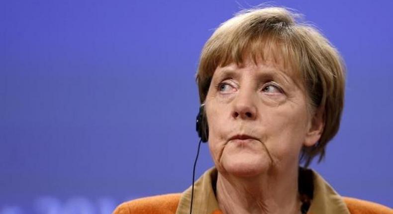 Merkel heads to China to defend under-pressure German business