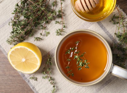 Ezek a gyógynövények segíthetnek télen – természetes támogatás a hideg hónapokban című cikk nyitóképe