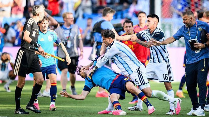 Paredes igra za argentinski tim Boca Juniors | Foto: Getty Images
