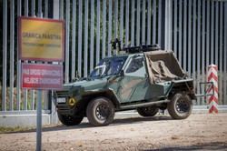 Stan wyjątkowy na polskiej granicy. Czemu Donald Tusk jeszcze czeka?