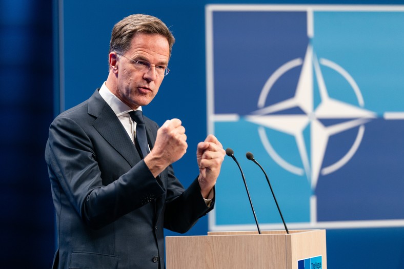 Mark Rutte, NATO