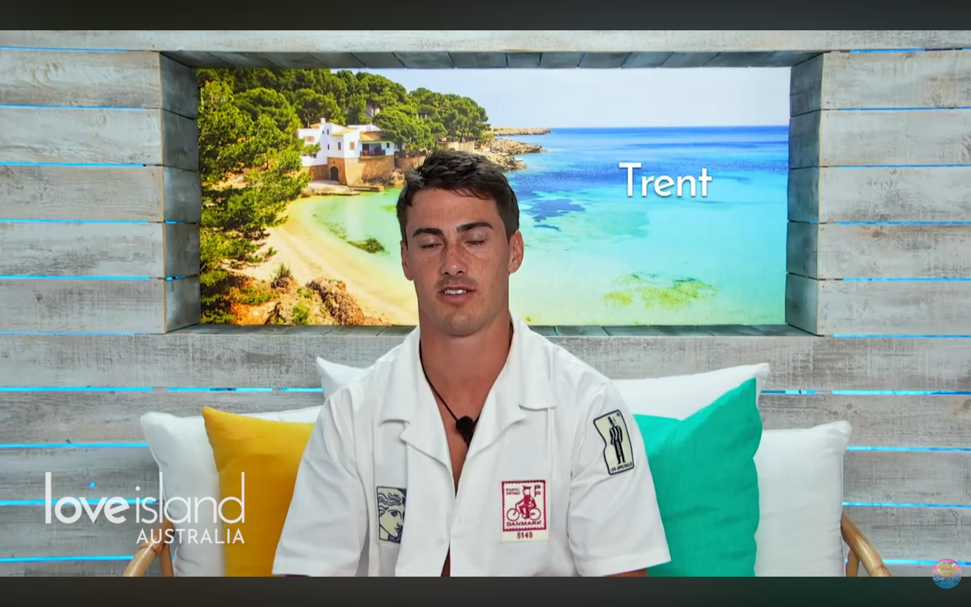 Trent Woolman v relácii Love Island. 