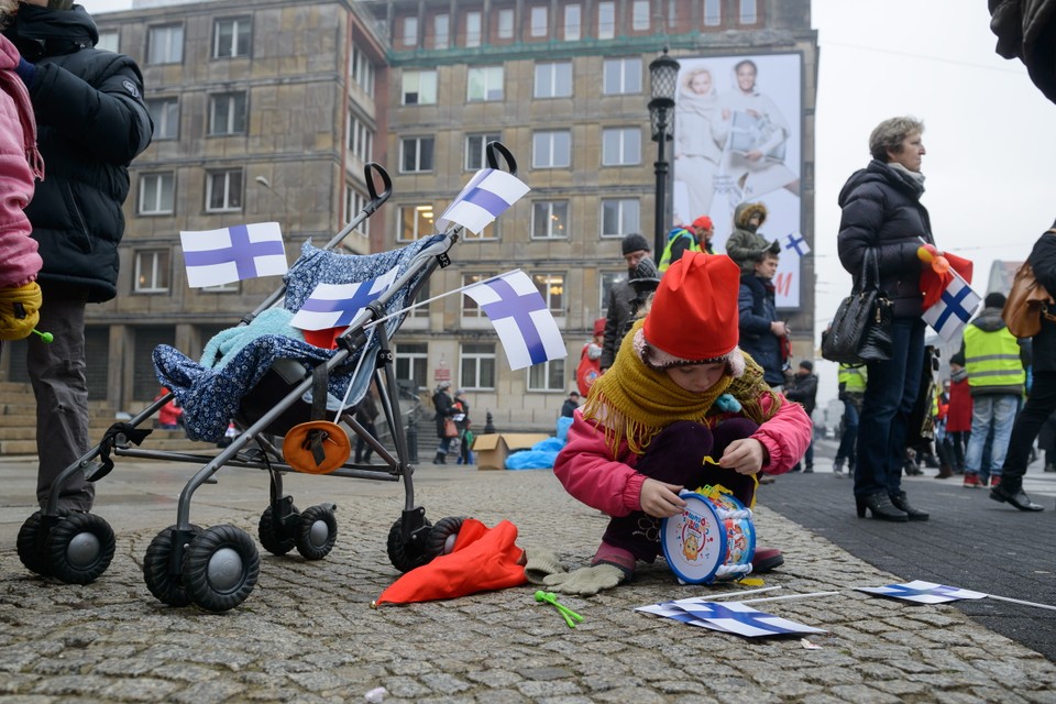 POZNAŃ WIELKI POCHÓD ELFÓW (parada dzieci)