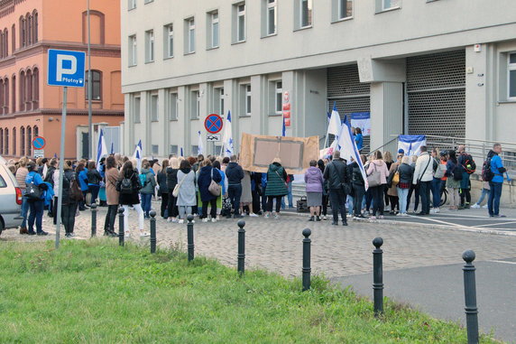 Pracownicy sądów protestowali w centrum Poznania fot. Codzienny Poznań / S. Toroszewska
