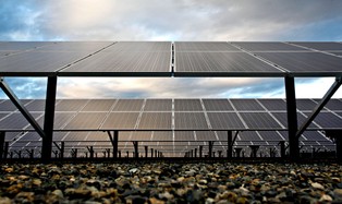 USA po raz pierwszy w historii pozyskają więcej energii ze słońca niż z wiatru