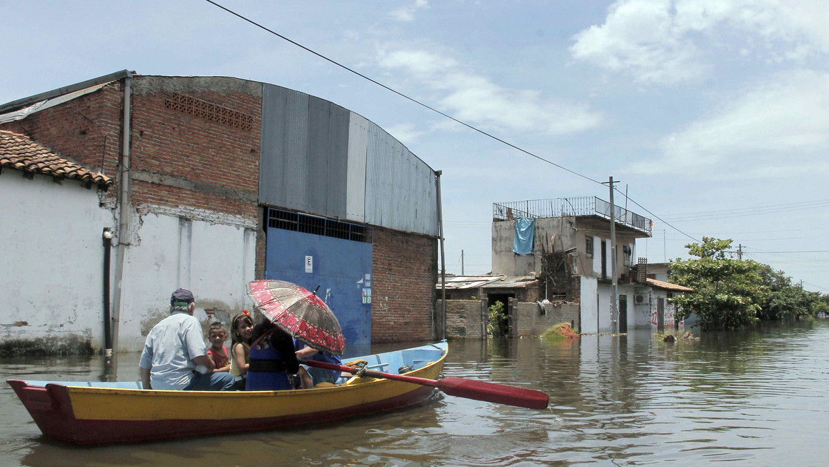 PARAGUAY FLOODINGS (Aftermath of floodings in Asuncion, Paraguay)