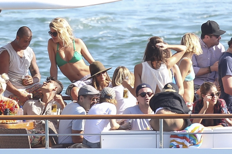 Leonardo Di Caprio, modelki w bikini i szalona impreza na jachcie