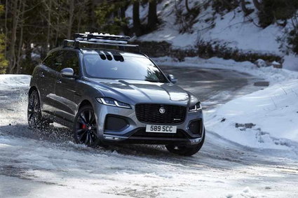 Jaguar F-Pace przeszedł lifting. Pojawi się wersja z wtyczką i miękkie hybrydy